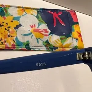 WOMEN’S KEN DONE FASHION SUNGLASSES & CASE. Ken Done | Accessories | Vintage Ken Done Sunglasses Case  main image 4